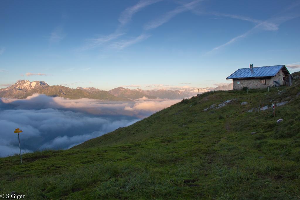 Hotel Restaurant La Furca Disentis Kültér fotó