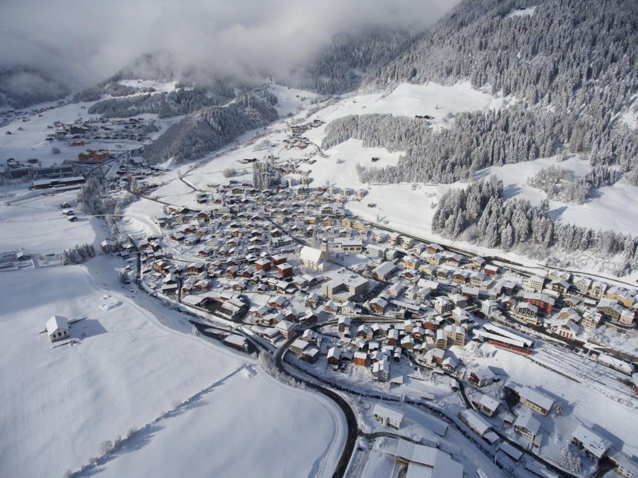 Hotel Restaurant La Furca Disentis Kültér fotó